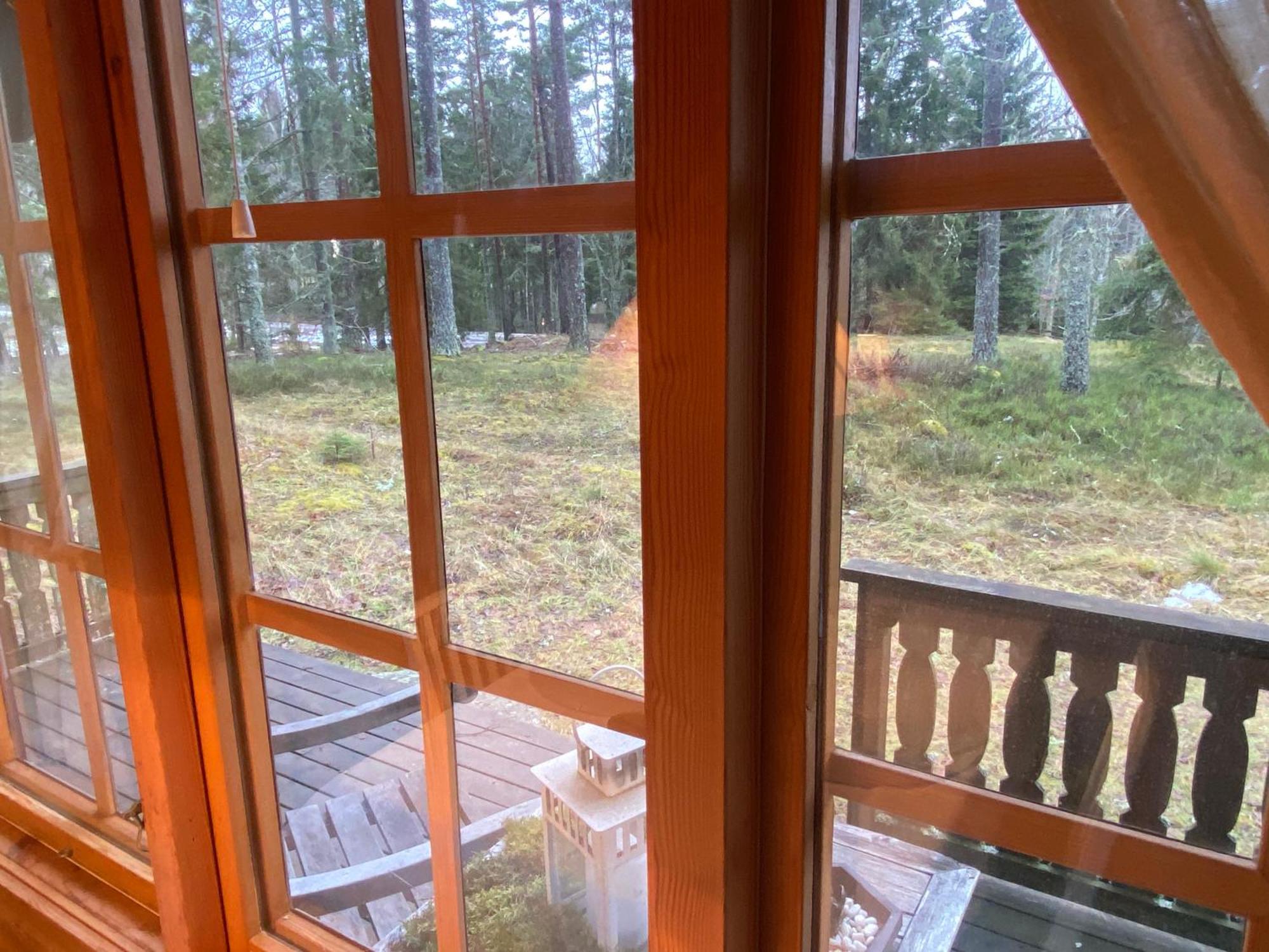 Timrad Stuga I Kanten Av Skogen Med Spa Moejlighet Mullsjö Exteriör bild