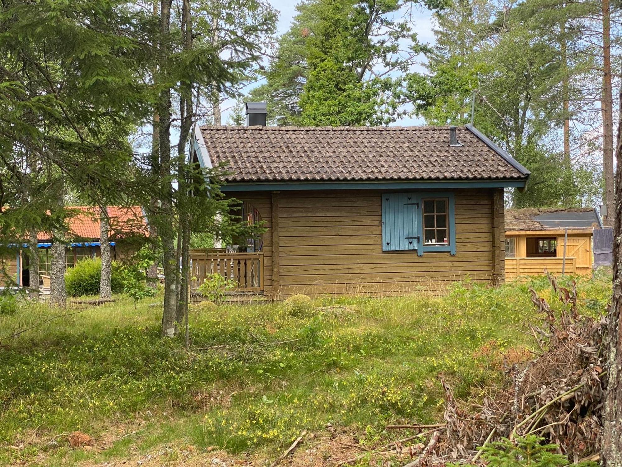 Timrad Stuga I Kanten Av Skogen Med Spa Moejlighet Mullsjö Exteriör bild